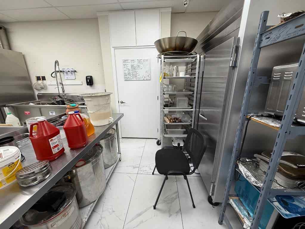 MLS® A2266670 -     in  Calgary, Commercial