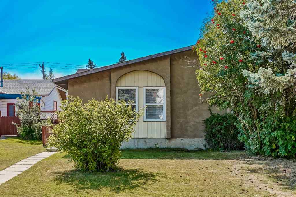 MLS® A2266672 - 13 Rundlelawn Court NE in Rundle Calgary, Residential