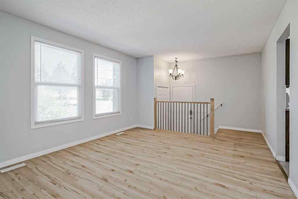 MLS® A2266672 - 13 Rundlelawn Court NE in Rundle Calgary, Residential