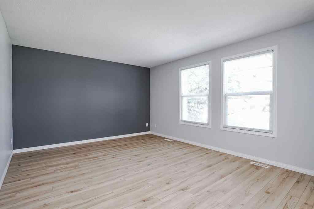 MLS® A2266672 - 13 Rundlelawn Court NE in Rundle Calgary, Residential