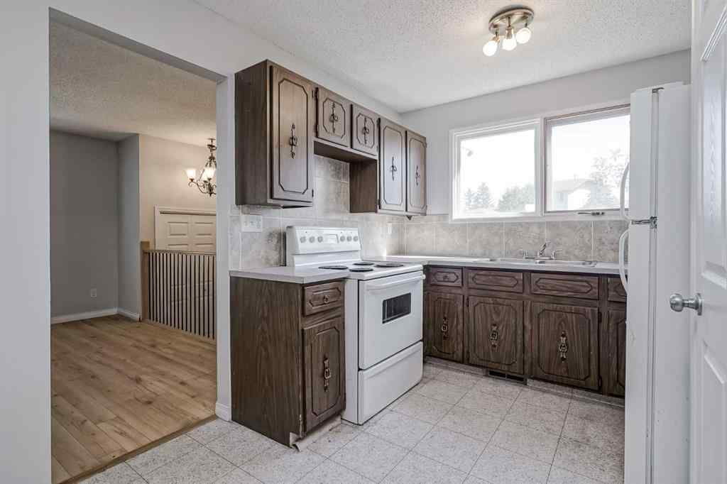 MLS® A2266672 - 13 Rundlelawn Court NE in Rundle Calgary, Residential