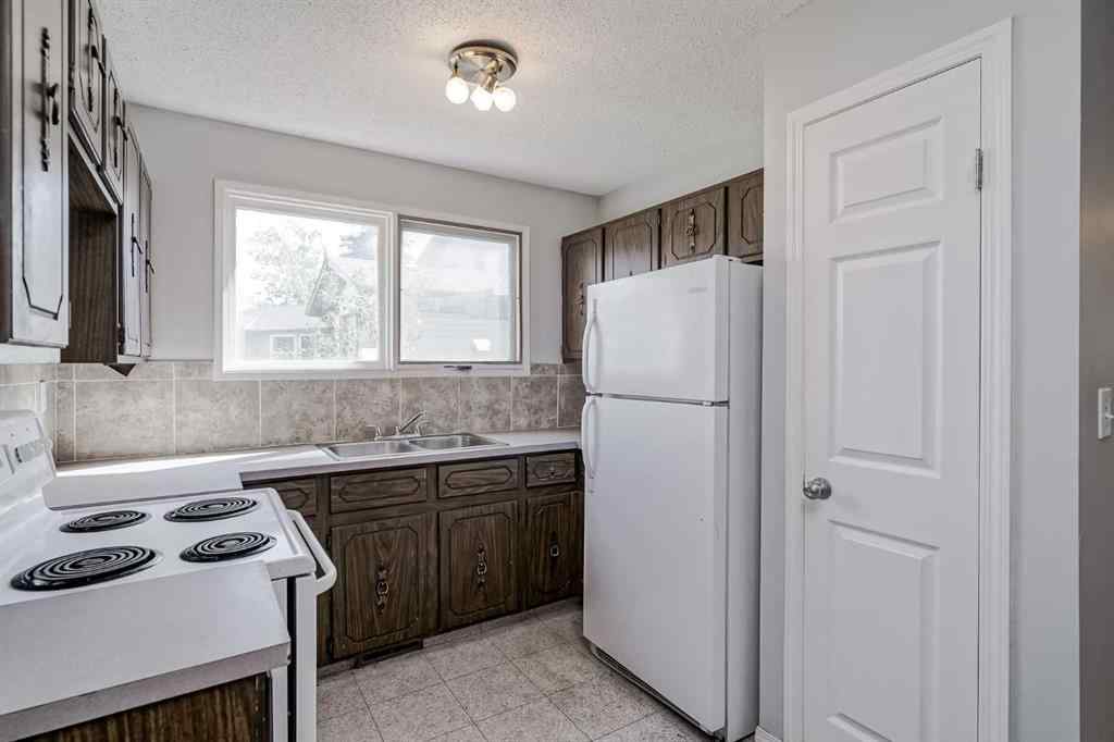 MLS® A2266672 - 13 Rundlelawn Court NE in Rundle Calgary, Residential