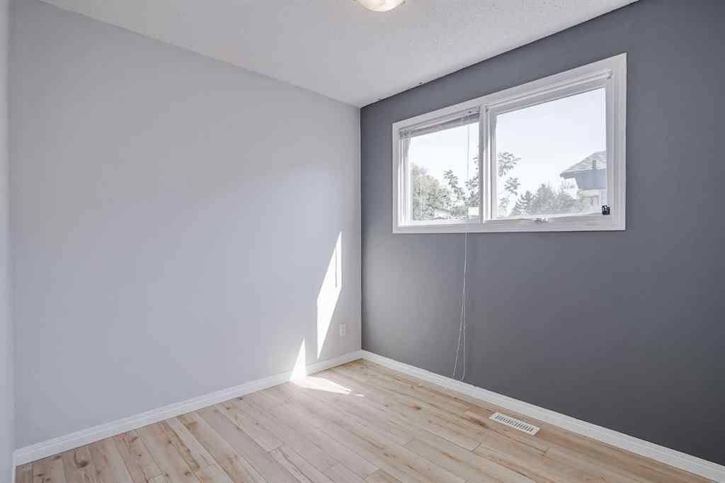 MLS® A2266672 - 13 Rundlelawn Court NE in Rundle Calgary, Residential