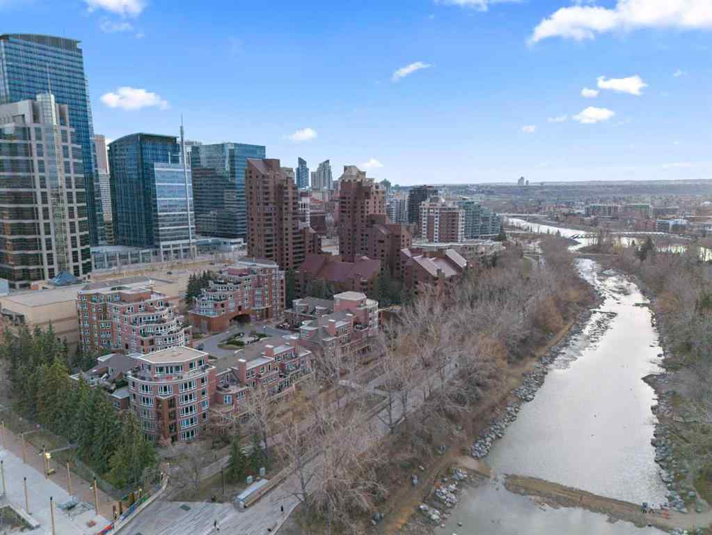 MLS® A2266679 - Unit #5206 400 Eau Claire Avenue SW in Eau Claire Calgary, Residential