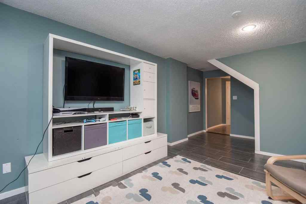 MLS® A2266682 - 34 Wright Avenue  in West Park Red Deer, Residential