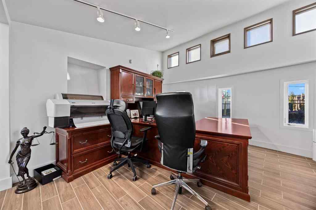 MLS® A2266683 - 1742 10 Avenue SW in Sunalta Calgary, Commercial