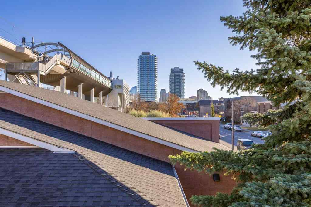 MLS® A2266683 - 1742 10 Avenue SW in Sunalta Calgary, Commercial