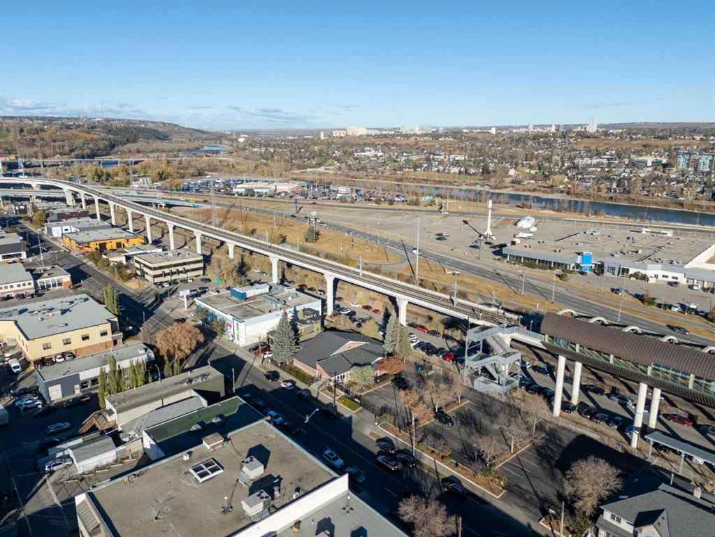 MLS® A2266683 - 1742 10 Avenue SW in Sunalta Calgary, Commercial