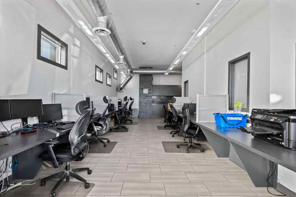 MLS® A2266683 - 1742 10 Avenue SW in Sunalta Calgary, Commercial