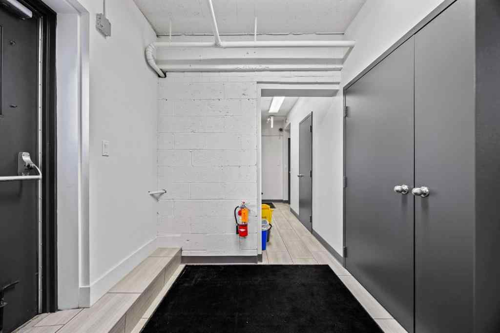 MLS® A2266683 - 1742 10 Avenue SW in Sunalta Calgary, Commercial