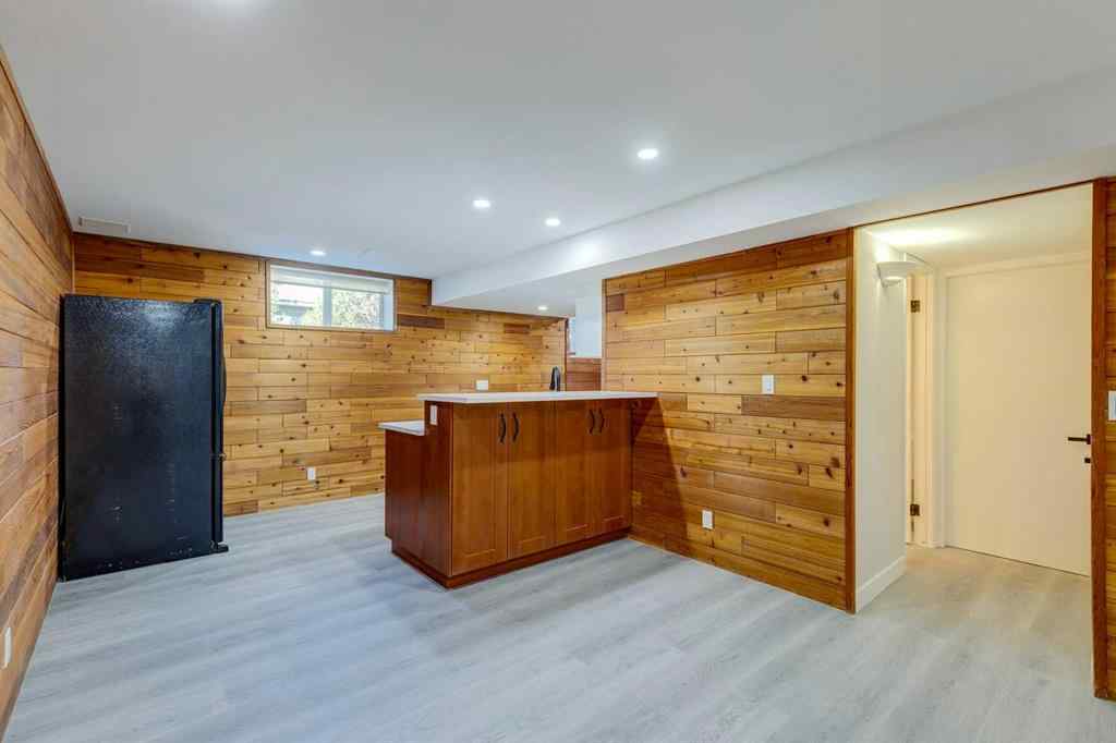 MLS® A2266685 - 3020 Palliser Drive SW in Oakridge Calgary, Residential