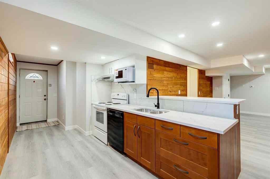 MLS® A2266685 - 3020 Palliser Drive SW in Oakridge Calgary, Residential