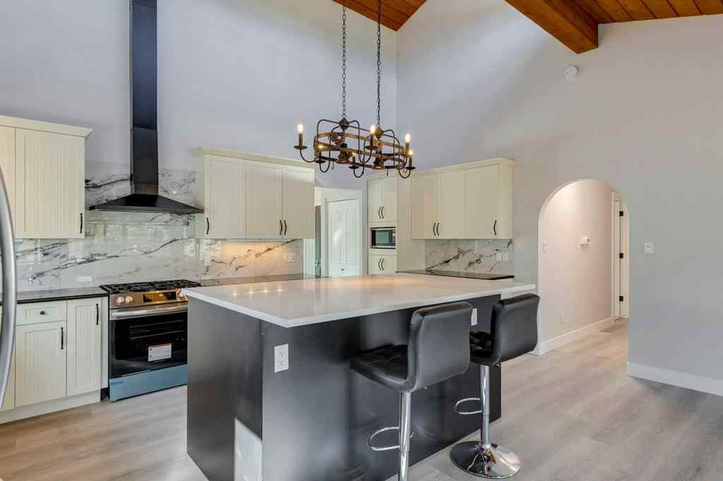 MLS® A2266685 - 3020 Palliser Drive SW in Oakridge Calgary, Residential