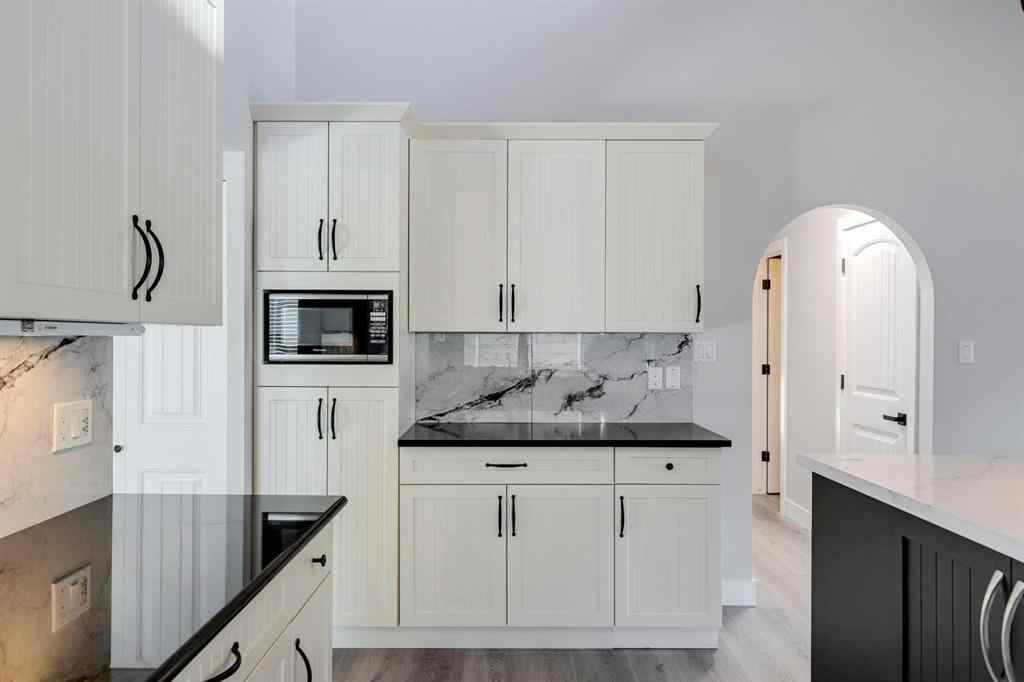 MLS® A2266685 - 3020 Palliser Drive SW in Oakridge Calgary, Residential