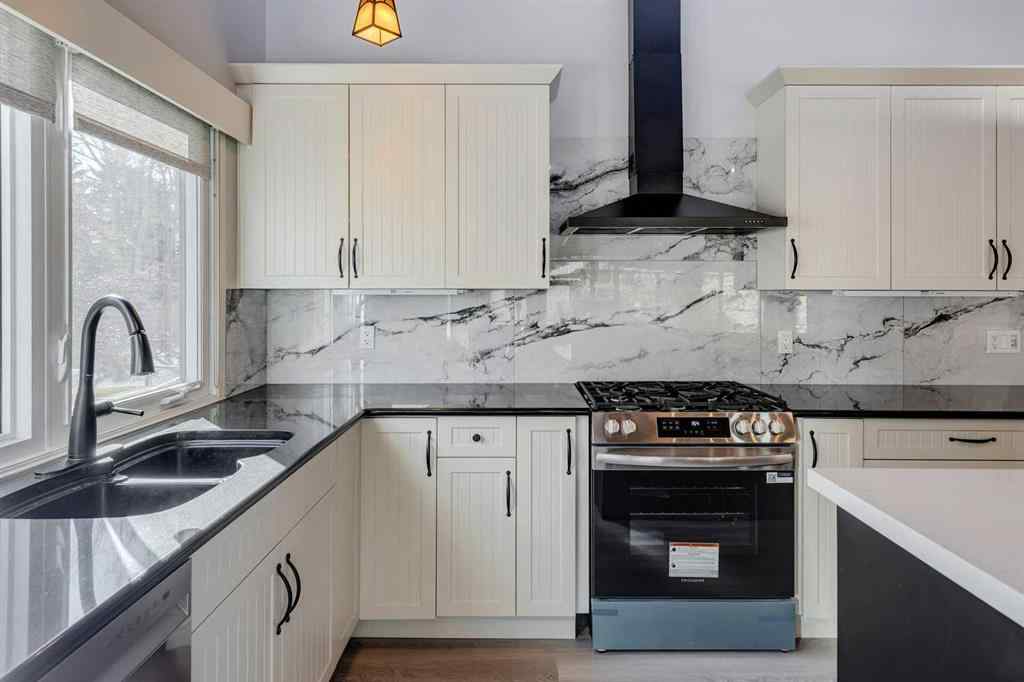 MLS® A2266685 - 3020 Palliser Drive SW in Oakridge Calgary, Residential