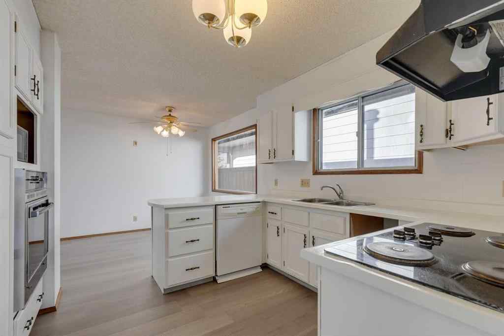 MLS® A2266688 - 80 Beacham Rise NW in Beddington Heights Calgary, Residential