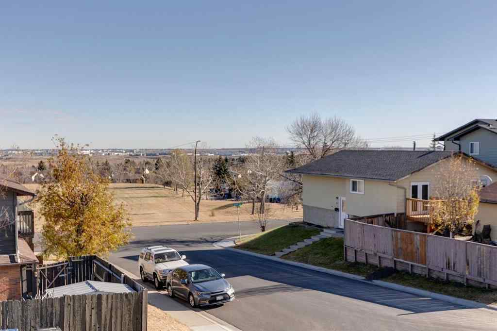 MLS® A2266688 - 80 Beacham Rise NW in Beddington Heights Calgary, Residential