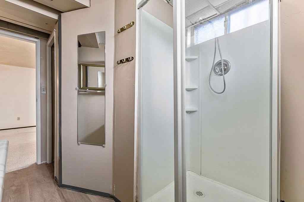 MLS® A2266689 - 60 Rundlelawn Place NE in Rundle Calgary, Residential