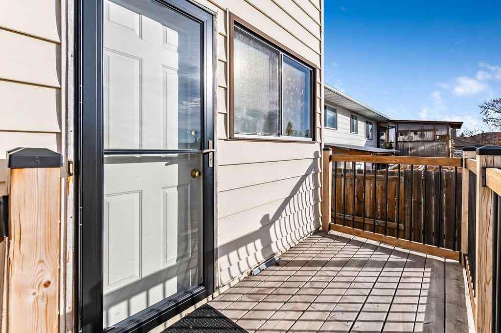 MLS® A2266689 - 60 Rundlelawn Place NE in Rundle Calgary, Residential