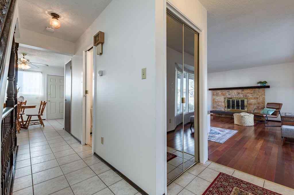 MLS® A2266689 - 60 Rundlelawn Place NE in Rundle Calgary, Residential