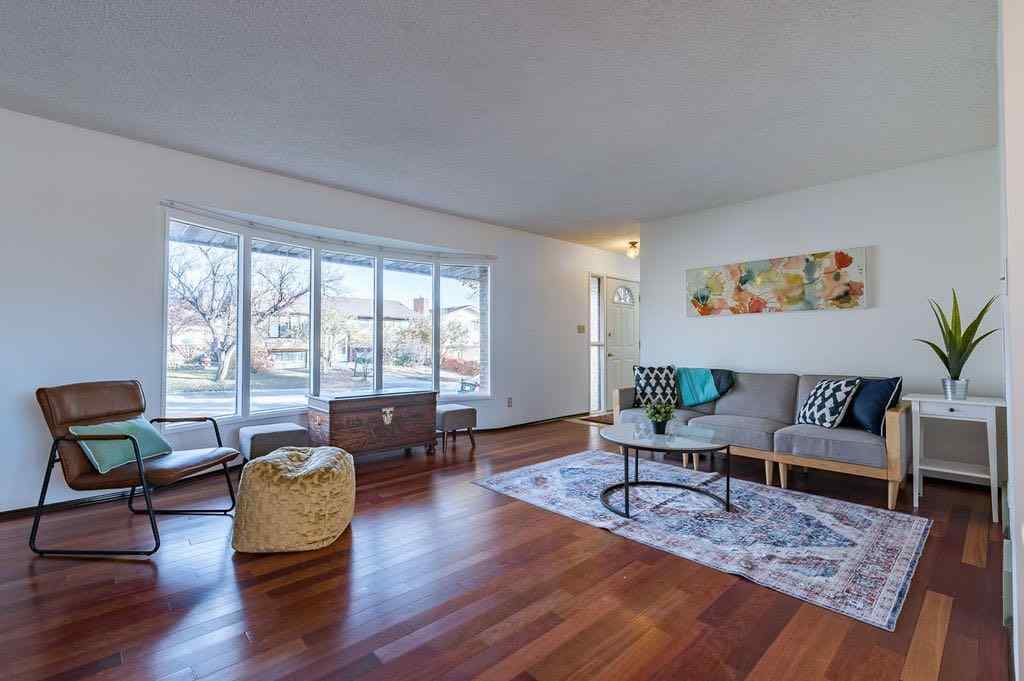 MLS® A2266689 - 60 Rundlelawn Place NE in Rundle Calgary, Residential