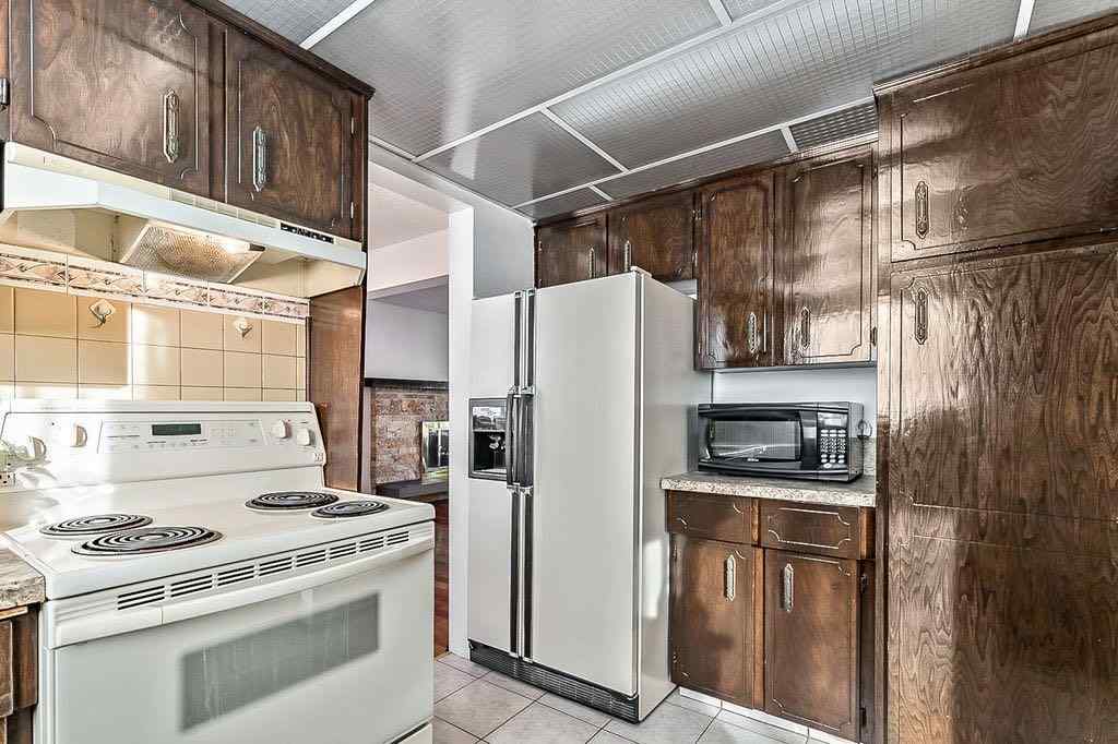 MLS® A2266689 - 60 Rundlelawn Place NE in Rundle Calgary, Residential