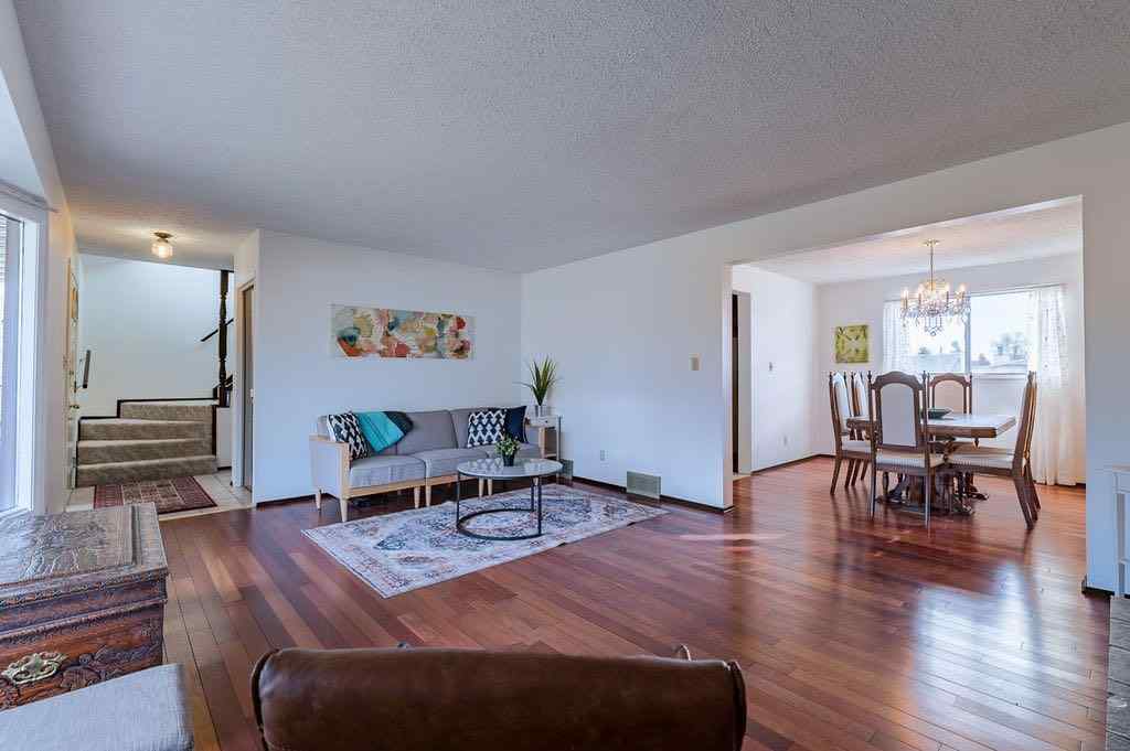 MLS® A2266689 - 60 Rundlelawn Place NE in Rundle Calgary, Residential