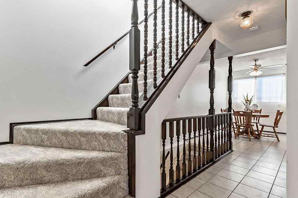 MLS® A2266689 - 60 Rundlelawn Place NE in Rundle Calgary, Residential