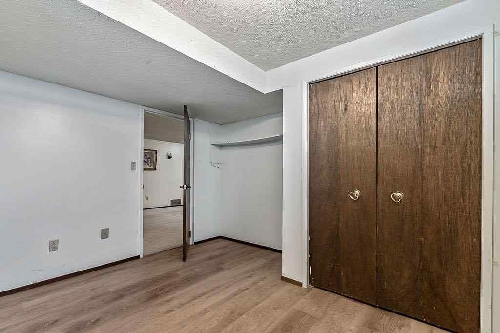 MLS® A2266689 - 60 Rundlelawn Place NE in Rundle Calgary, Residential