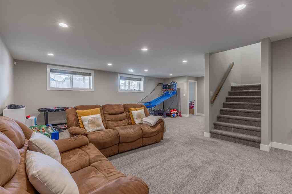 MLS® A2266692 - 803 Gibbons Avenue N in NONE Picture Butte, Residential