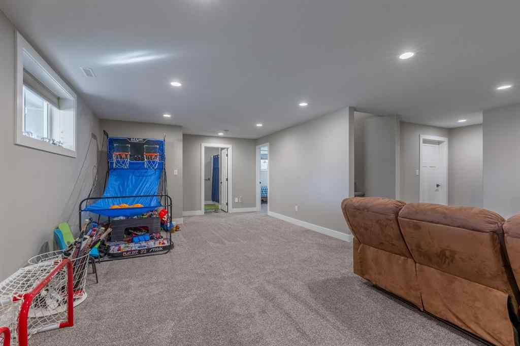 MLS® A2266692 - 803 Gibbons Avenue N in NONE Picture Butte, Residential