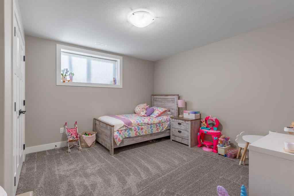 MLS® A2266692 - 803 Gibbons Avenue N in NONE Picture Butte, Residential
