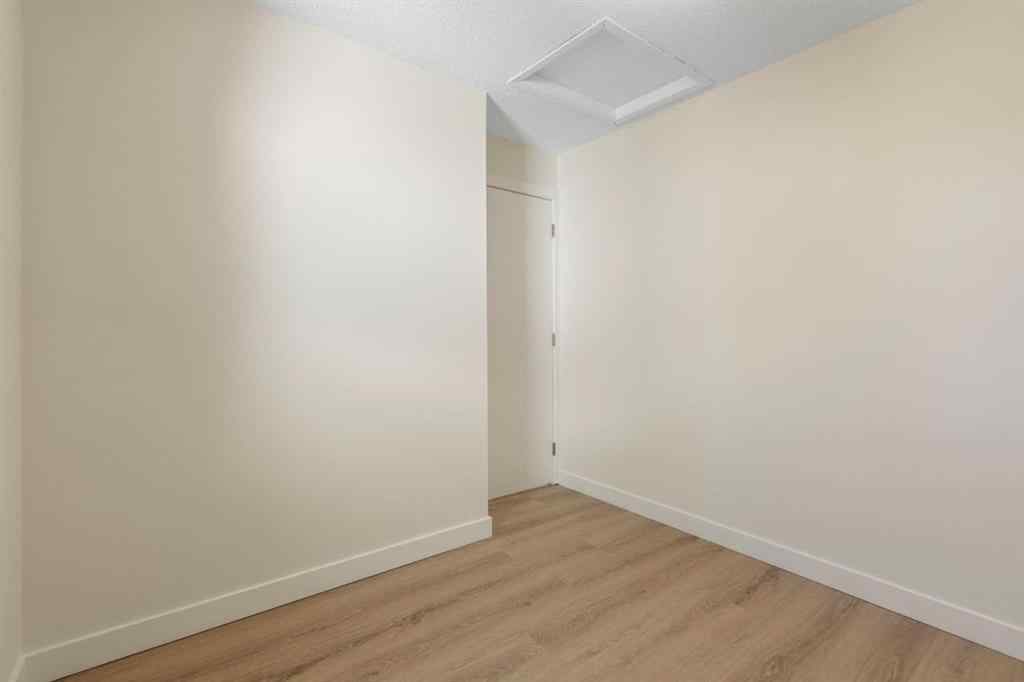 MLS® A2266693 - Unit #7 4915 45 Street SW in Glamorgan Calgary, Residential