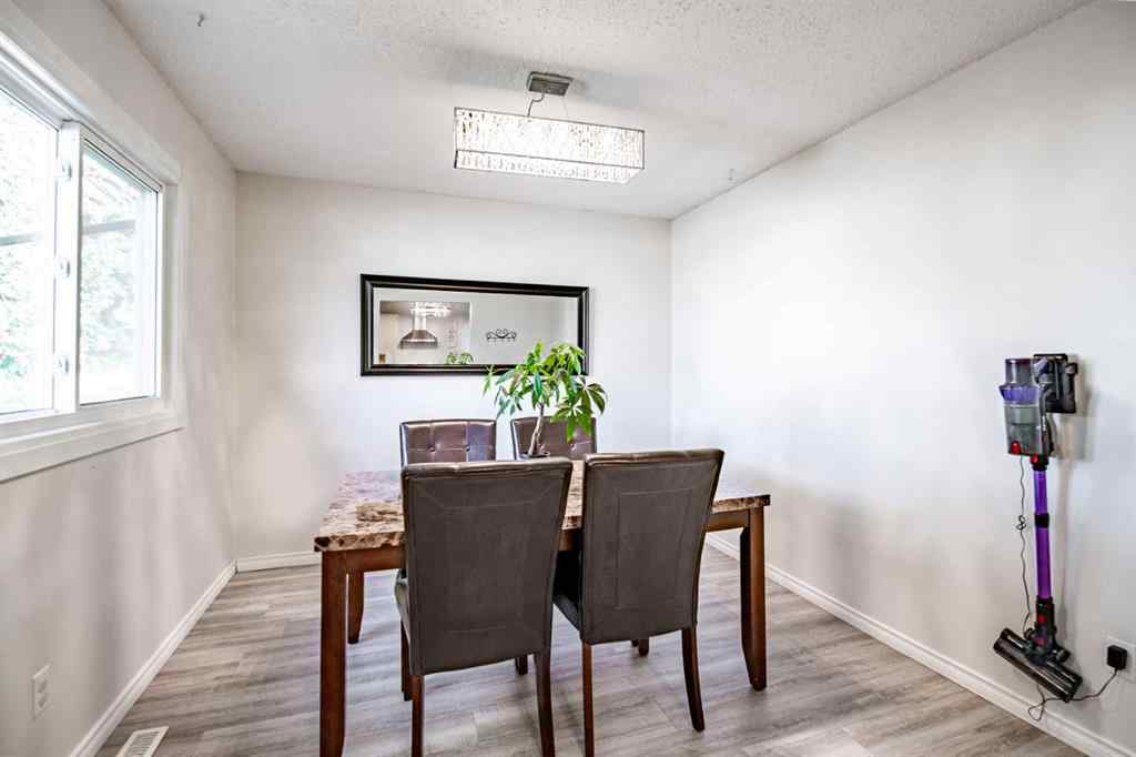 MLS® A2266694 - 3905 50 Street  in Eastview Red Deer, Residential