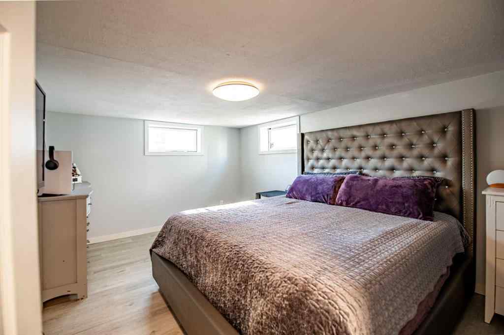 MLS® A2266694 - 3905 50 Street  in Eastview Red Deer, Residential