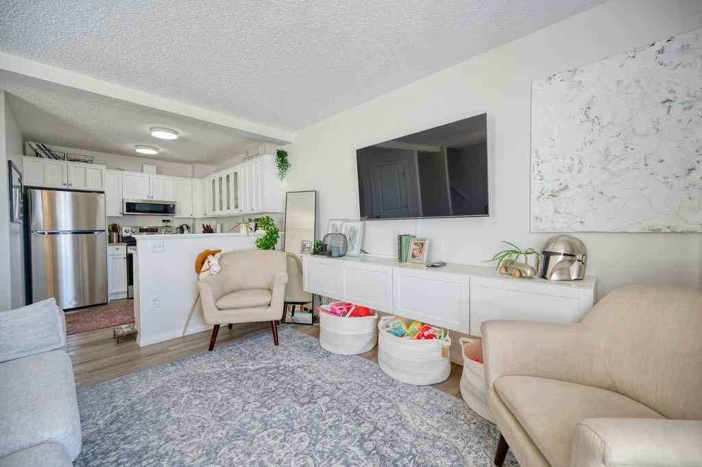 MLS® A2266703 - 165 Bayside Point SW in Bayside Airdrie, Residential