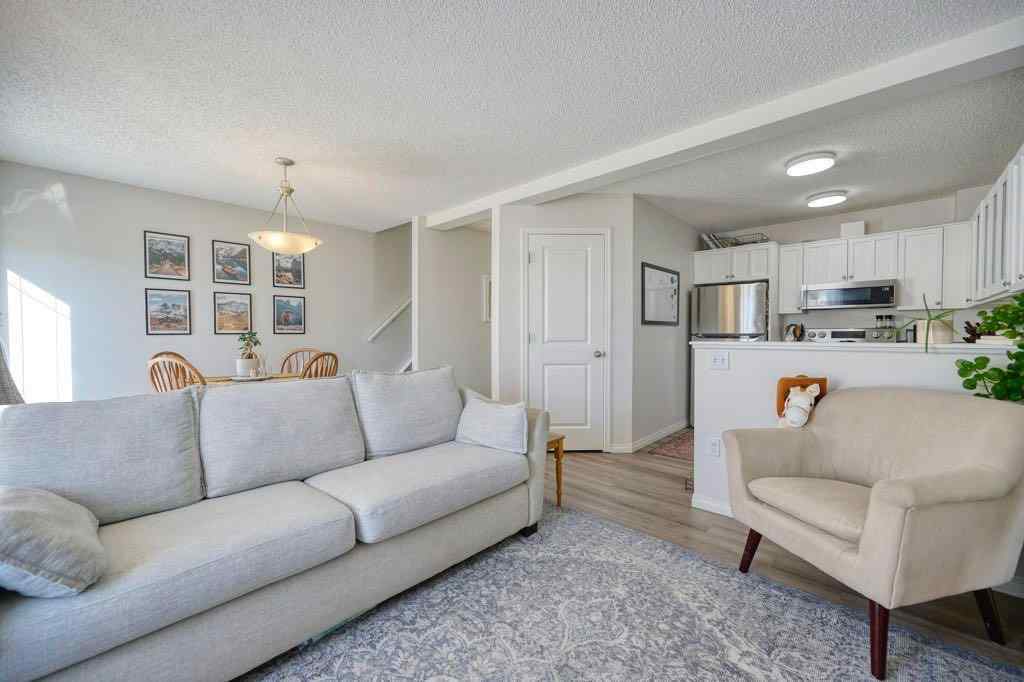 MLS® A2266703 - 165 Bayside Point SW in Bayside Airdrie, Residential