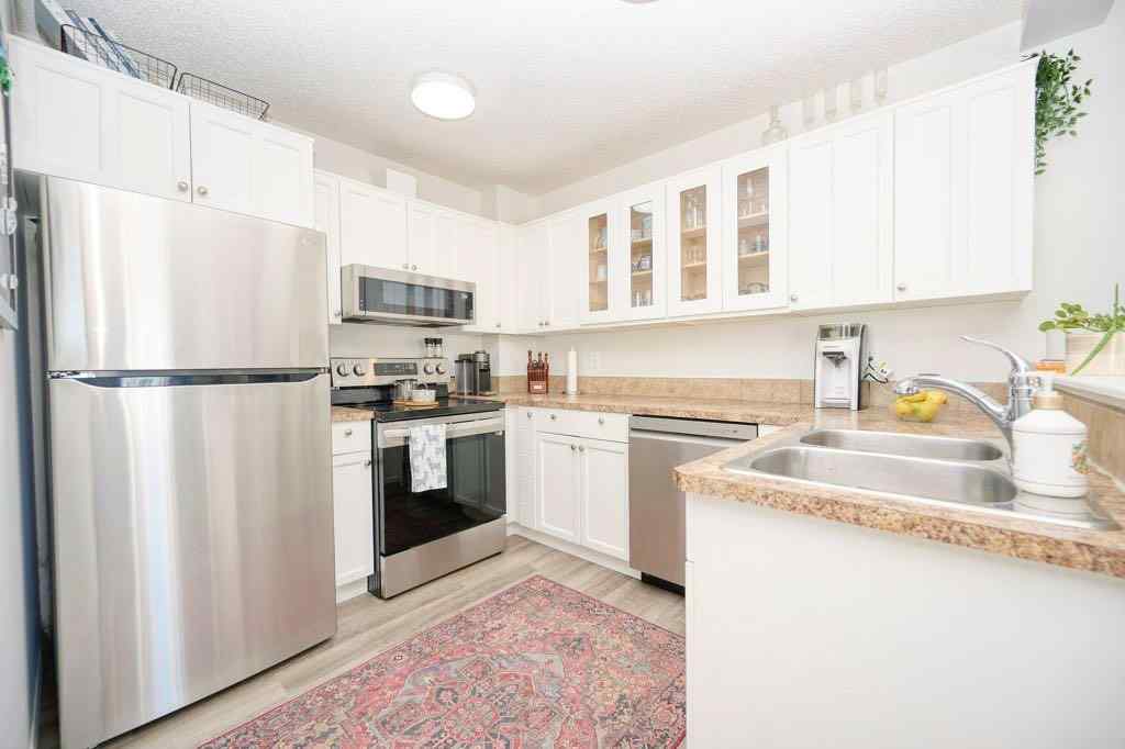 MLS® A2266703 - 165 Bayside Point SW in Bayside Airdrie, Residential