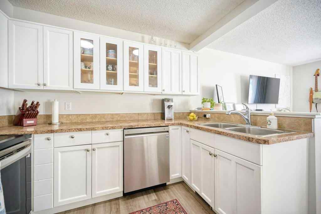 MLS® A2266703 - 165 Bayside Point SW in Bayside Airdrie, Residential