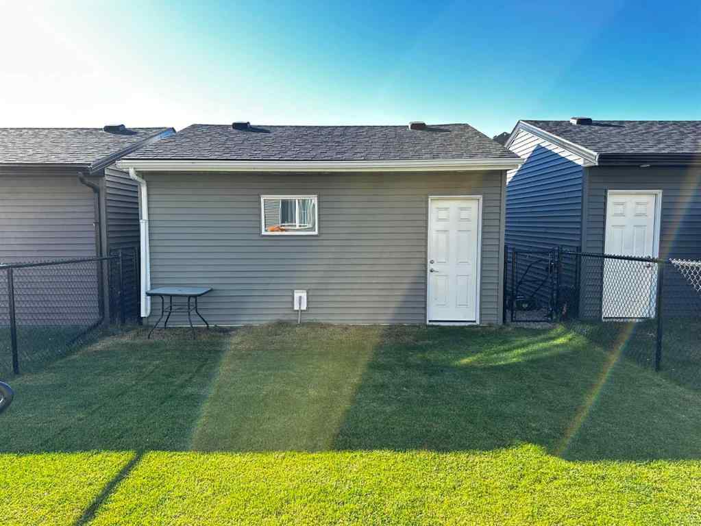 MLS® A2266719 - 281 Waterford Boulevard  in Waterford Chestermere, Residential