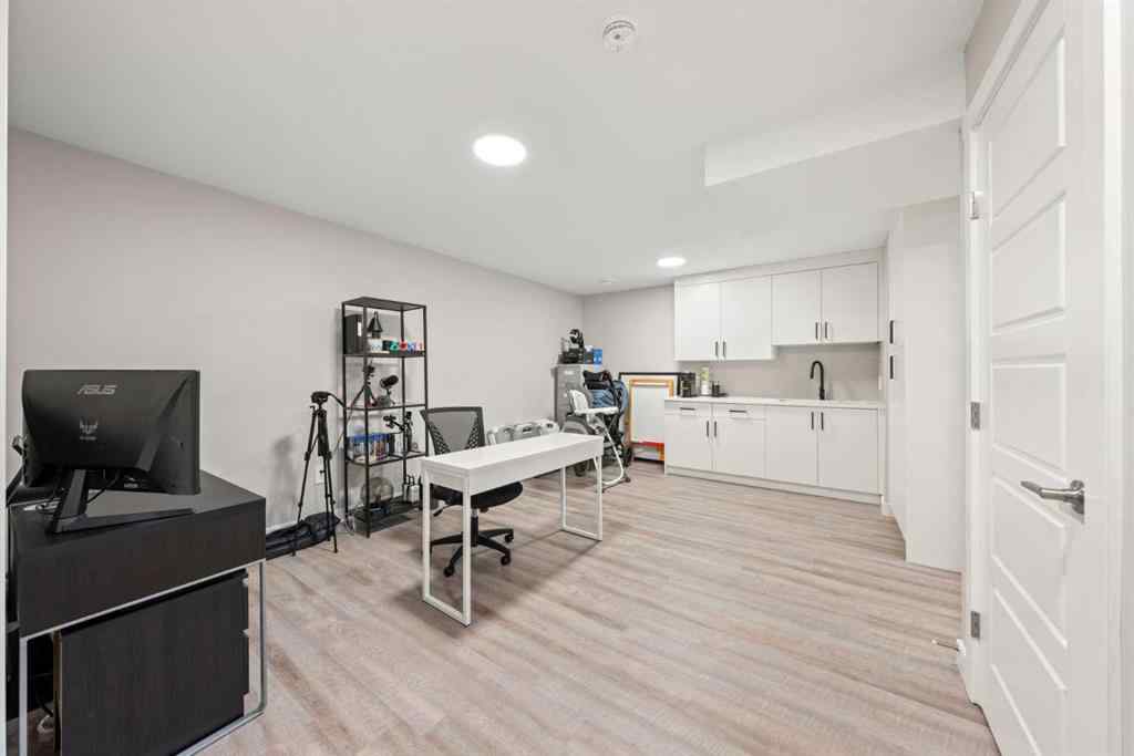 MLS® A2266719 - 281 Waterford Boulevard  in Waterford Chestermere, Residential