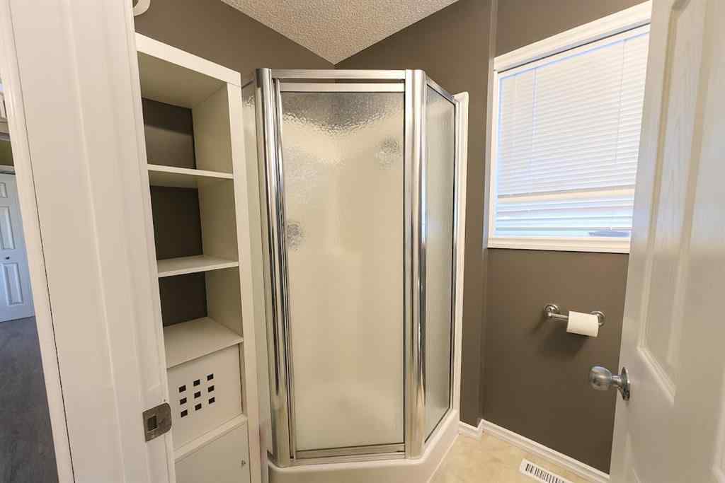 MLS® A2266723 - 4922 48 Street  in Sedgewick Sedgewick, Residential