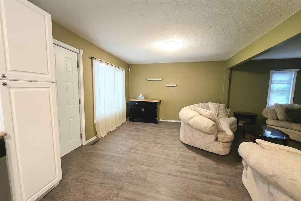 MLS® A2266723 - 4922 48 Street  in Sedgewick Sedgewick, Residential