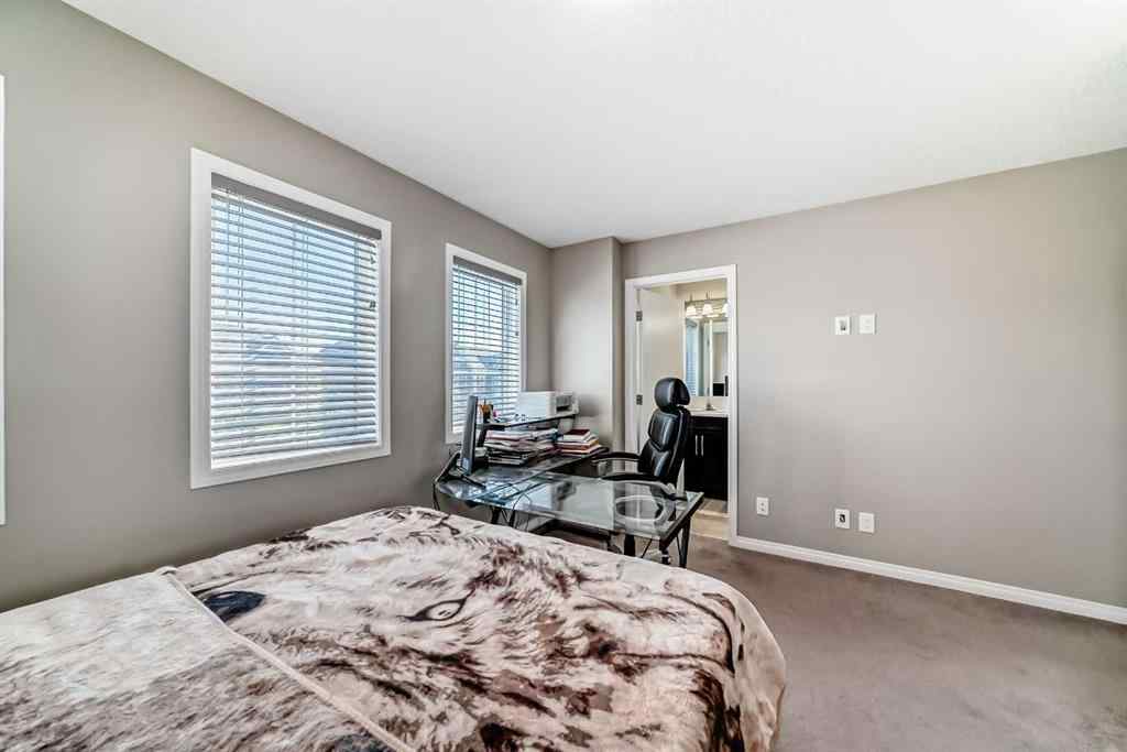 MLS® A2266735 - 48 YORKVILLE Avenue SW in Yorkville Calgary, Residential