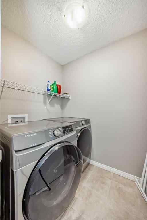 MLS® A2266735 - 48 YORKVILLE Avenue SW in Yorkville Calgary, Residential