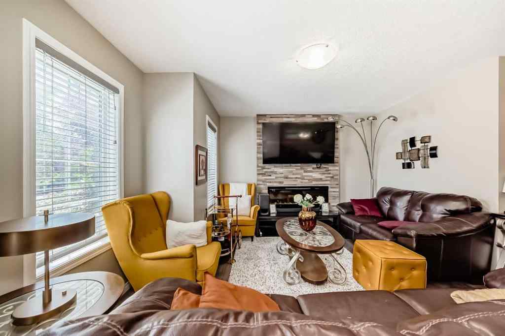 MLS® A2266735 - 48 YORKVILLE Avenue SW in Yorkville Calgary, Residential