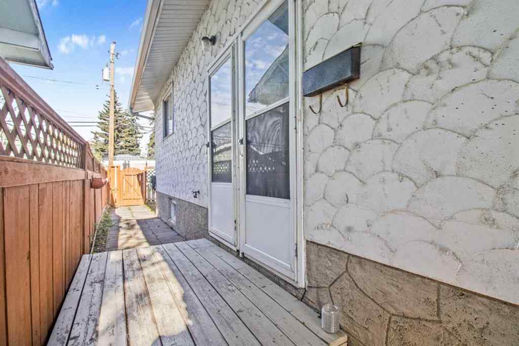 MLS® A2266736 - 147 Dovercliffe Way SE in Dover Calgary, Residential