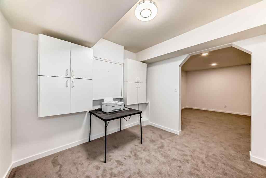 MLS® A2266743 - 51 Douglas Woods Hill SE in Douglasdale/Glen Calgary, Residential