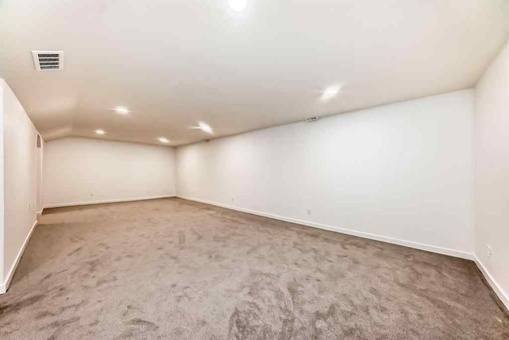 MLS® A2266743 - 51 Douglas Woods Hill SE in Douglasdale/Glen Calgary, Residential