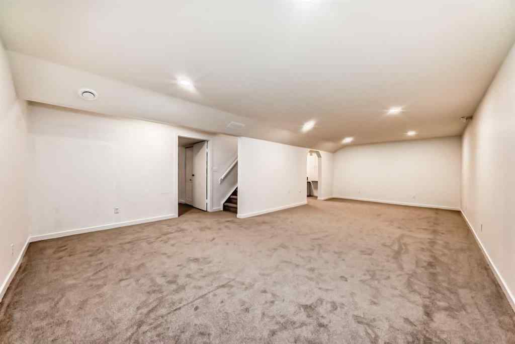 MLS® A2266743 - 51 Douglas Woods Hill SE in Douglasdale/Glen Calgary, Residential